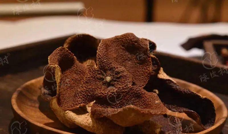 陈皮：千年人参，百年陈皮，理气健脾，燥湿化痰的功效