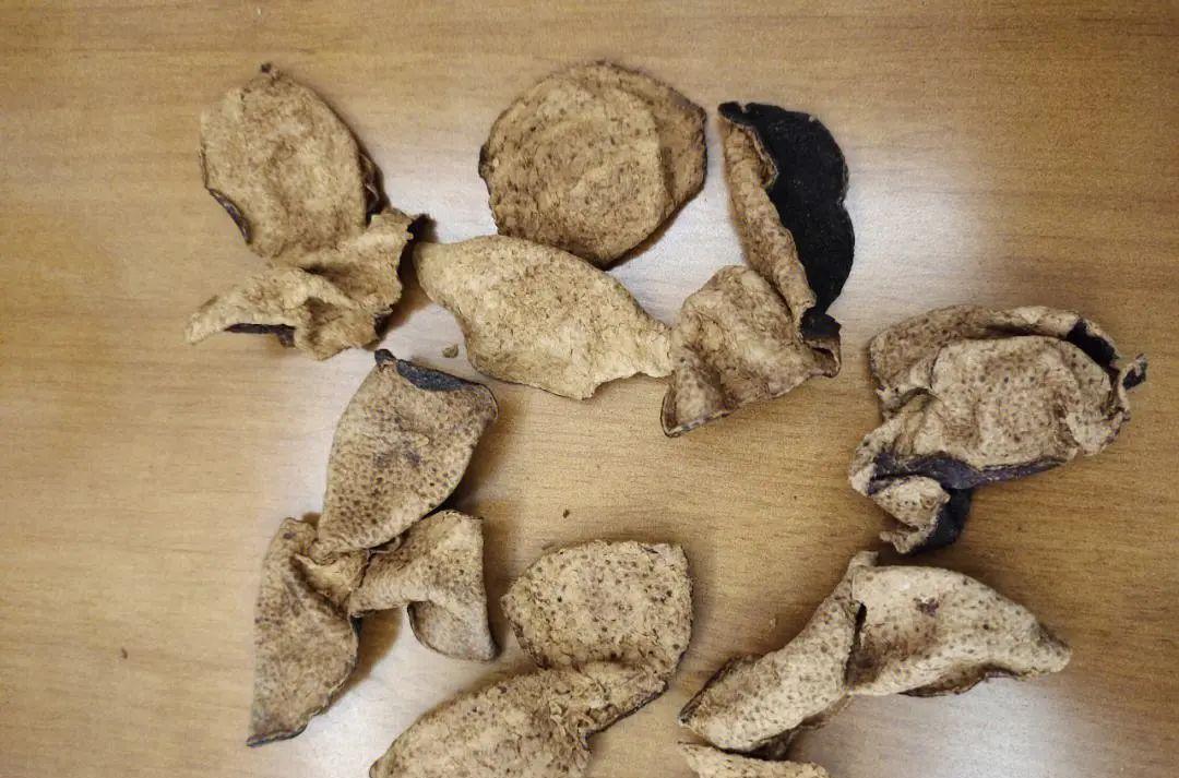 陈皮的功效与作用：新鲜橘子皮不等于陈皮，你了解多少？