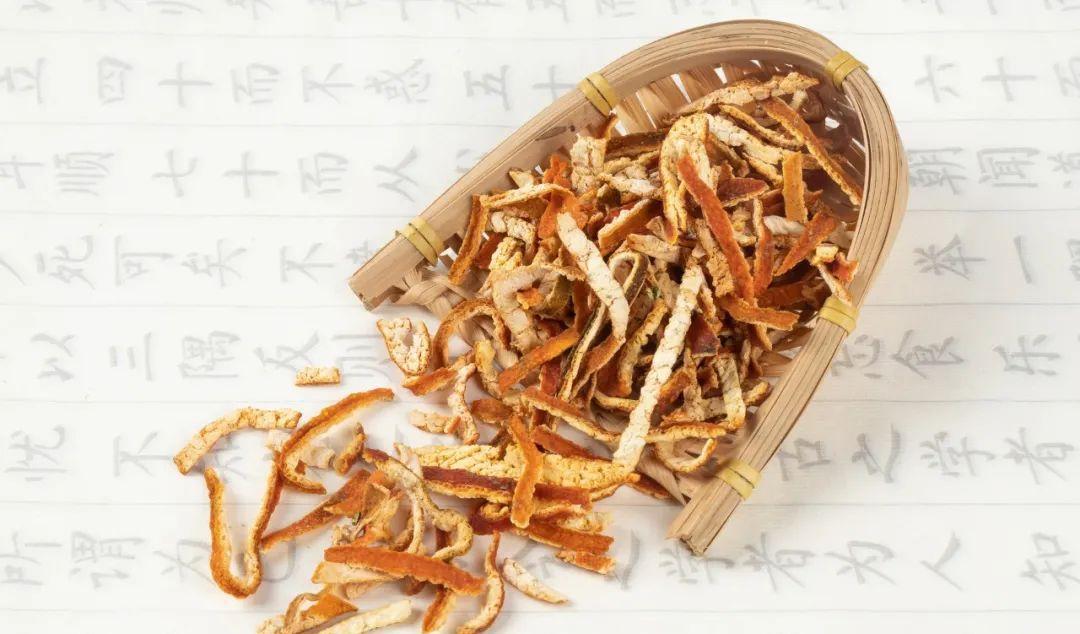 如何享用美食保护脾胃？新会陈皮的历史与功效全解析