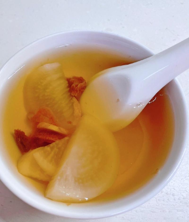 山楂陈皮泡水：消食导滞、行气和胃、活血化瘀的天然良方