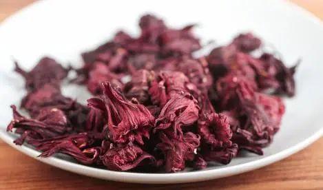洛神花陈皮茶的功效与冲泡方法：抗氧化、降血压的健康饮品